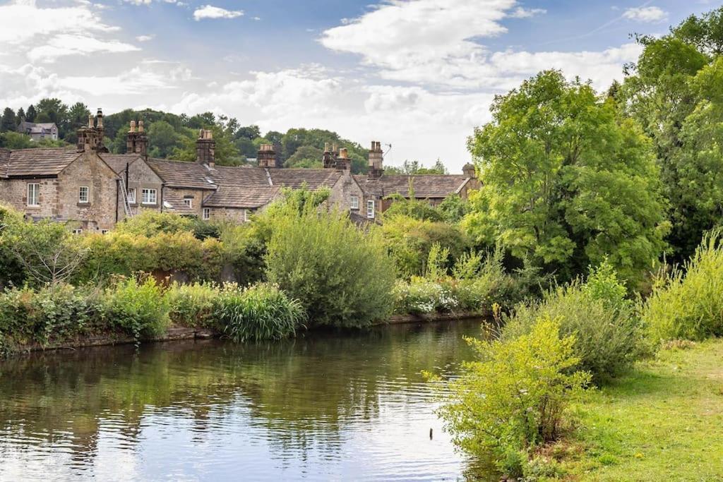 The Belle - A Lovingly Converted Grade II Listed Home From Home In Bakewell Bagian luar foto